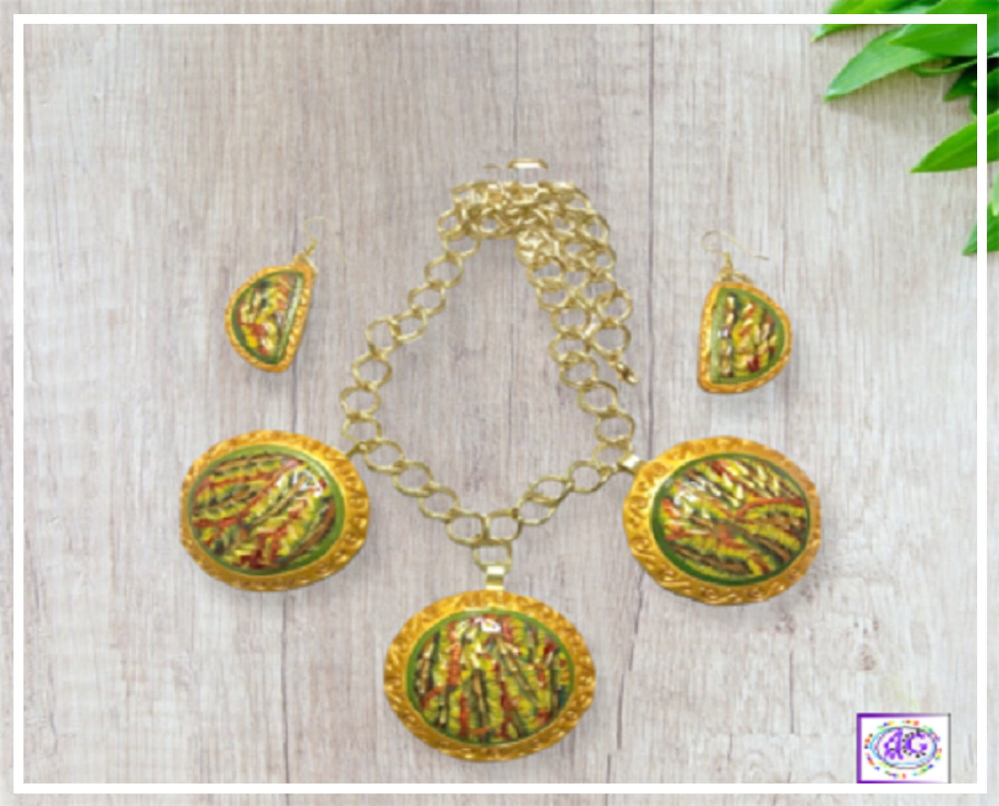 Medalion Necklace Set, Necklace and Earrings with Colorful Clay Beads
