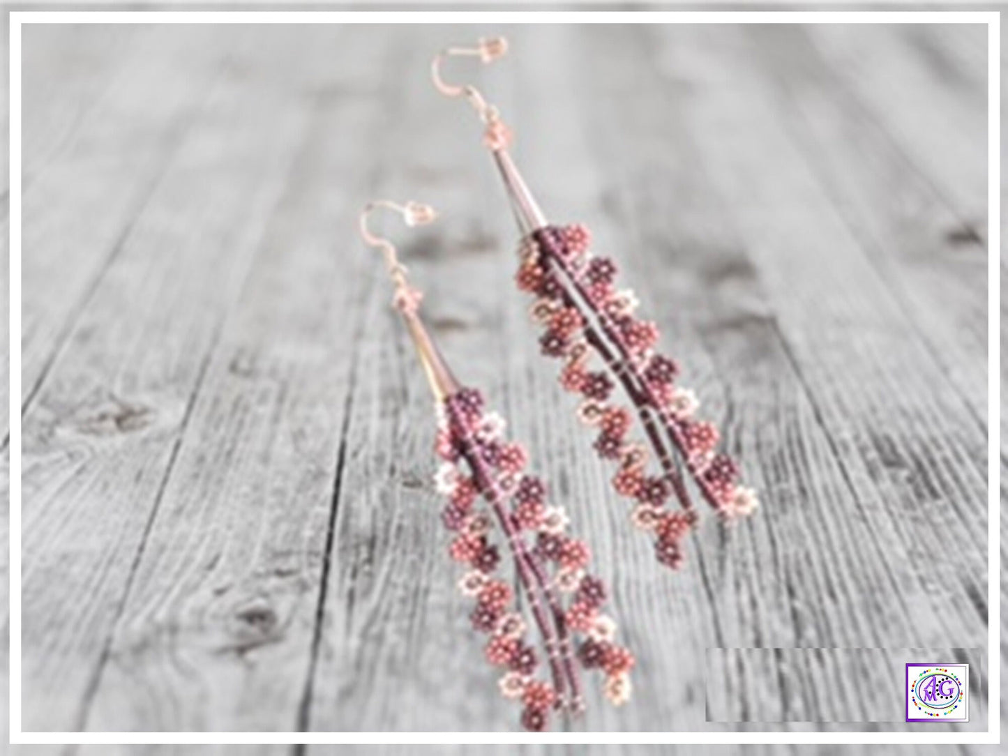 Mauve Beaded Daisy Flower Earrings