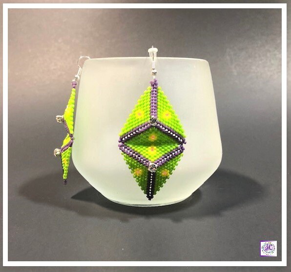 Beaded Triangle Necklace Set with Geometric Design (Lime Green)