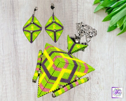 Beaded Triangle Necklace Set with Geometric Design (Lime Green)