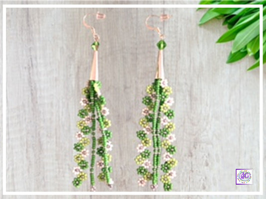 Green Beaded Daisy Flower Earrings