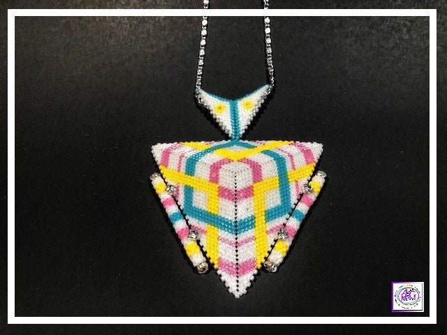 Beaded Triangle Necklace Set with Geometric Design (White)